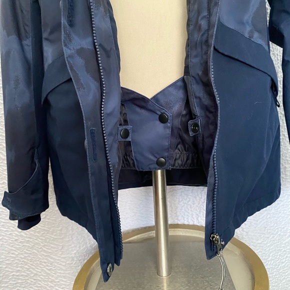 Billabong Winter Ski/Snowboard Jacket (great condition) - Picture 3 of 9